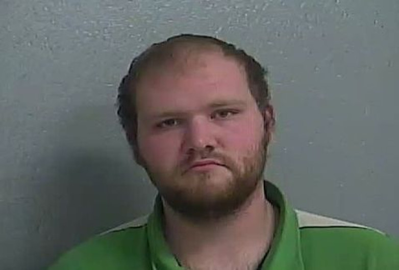 Padrastro educaba a niños con descargas eléctricas