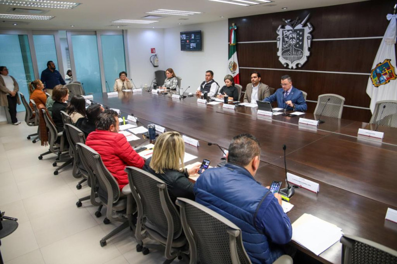 Adquirirá Gobierno transporte para deportistas 