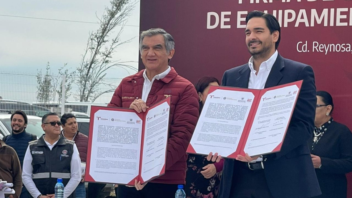 Refuerza seguridad en Reynosa con entrega de patrullas y elementos