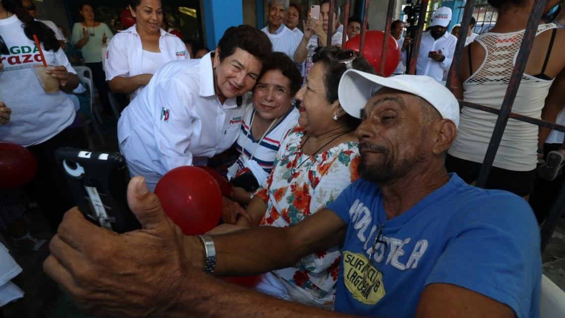 Habitantes de la "Cascajal" muestran su apoyo a Magda Peraza