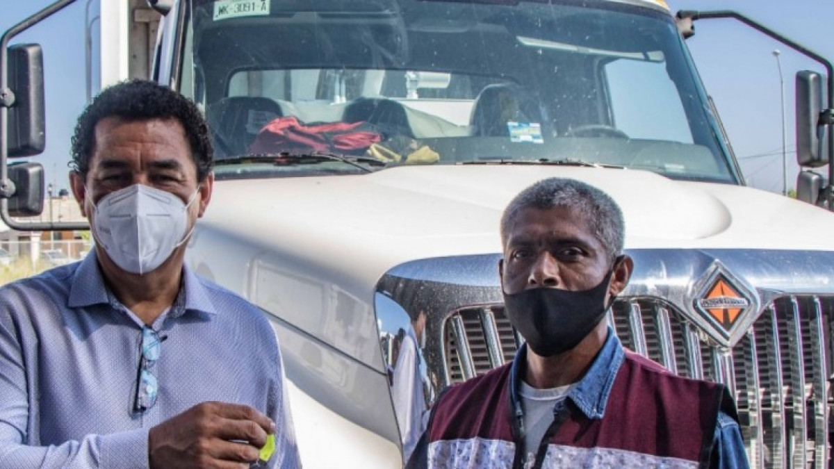 Entrega Alcalde cuatro camiones compactadores de basura