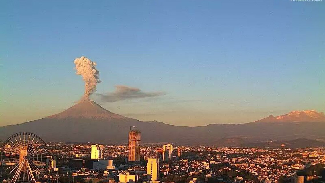Volcán Popocatépetl registra exhalaciones