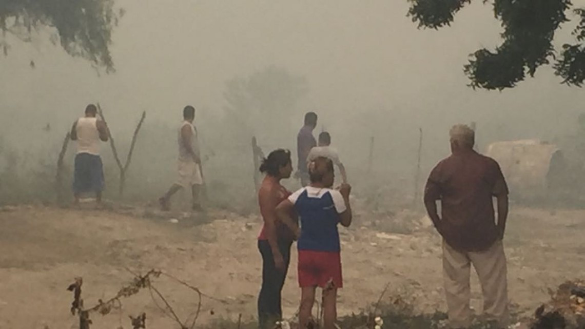 Incendio de un tular afecta a familias de sector popular