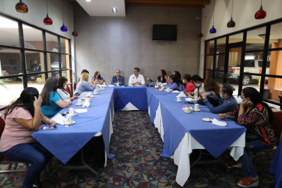 Refrenda Chuma compromiso con equidad de género y libertad de expresión