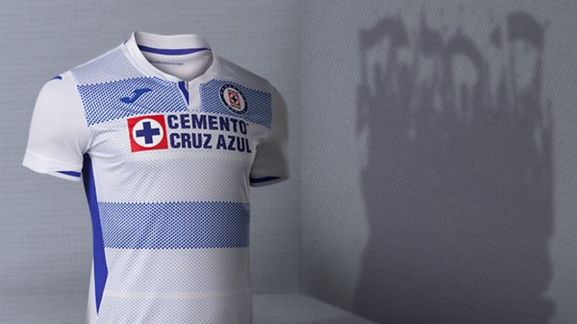 Cruz Azul presenta su nueva indumentaria para la temporada 2020-21