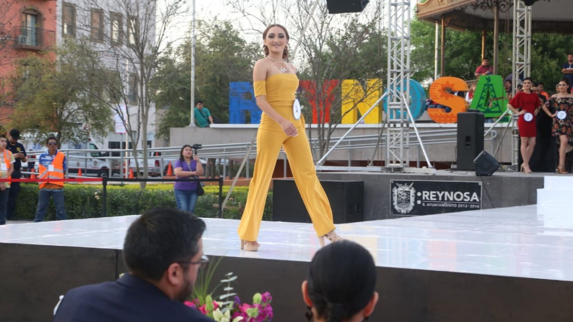 Coronan a Reina del 270 Aniversario de Reynosa