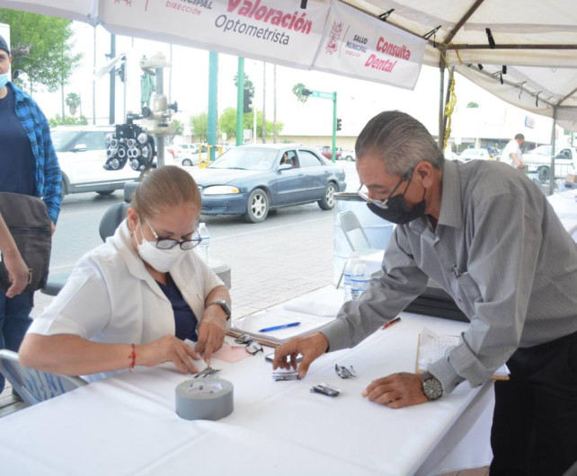 Realizan brigada médica en el marco del Día Mundial de la Salud