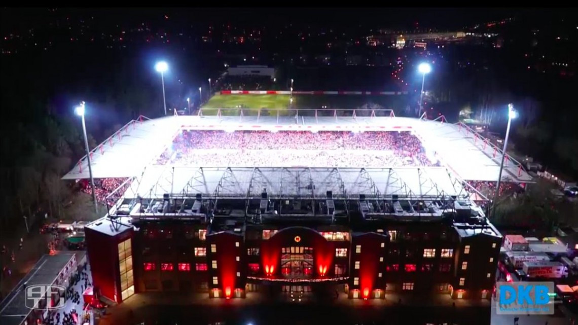 La tradición de cantar villancicos en el estadio de Unión Berlín