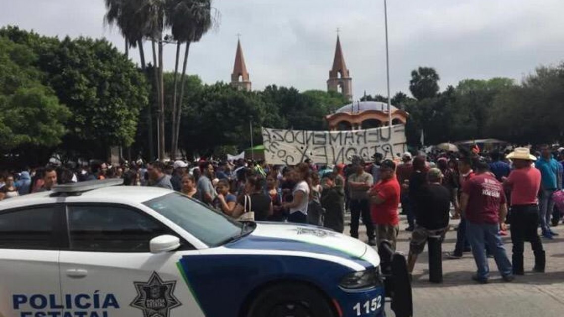 Amenaza de bomba en reunión de obreros en la plaza principal de Matamoros