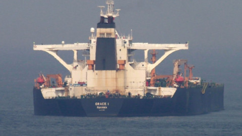 EU ordena incautación del petrolero iraní Grace 1