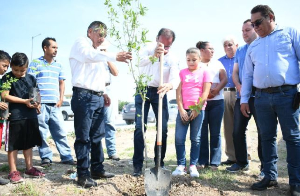 Con programa de reforestación conmemora Río Bravo el Día del Árbol