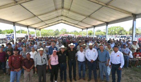 Más de mil 500 productores citrícolas beneficiados con entrega de fertilizante