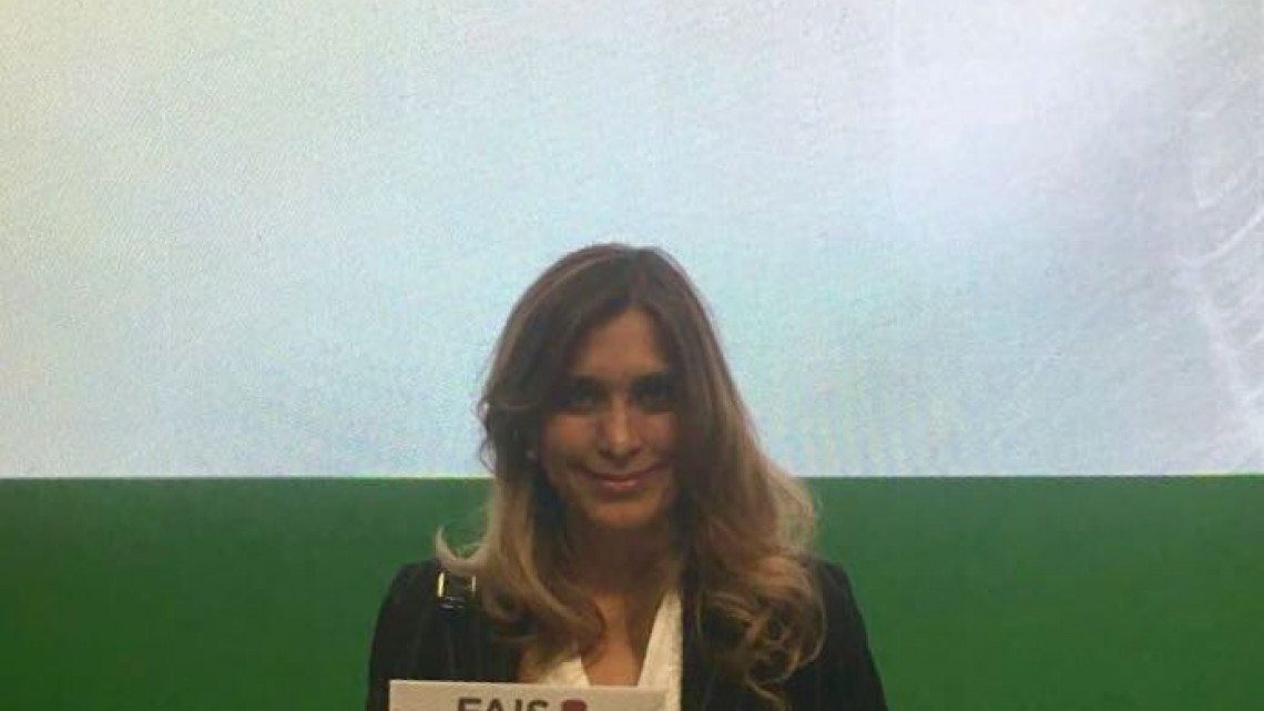 Alcaldesa recibe reconocimiento