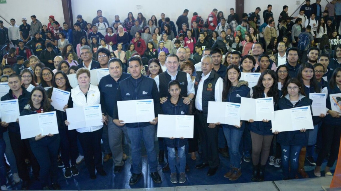Integran a jóvenes en círculos universitarios por los derechos humanos