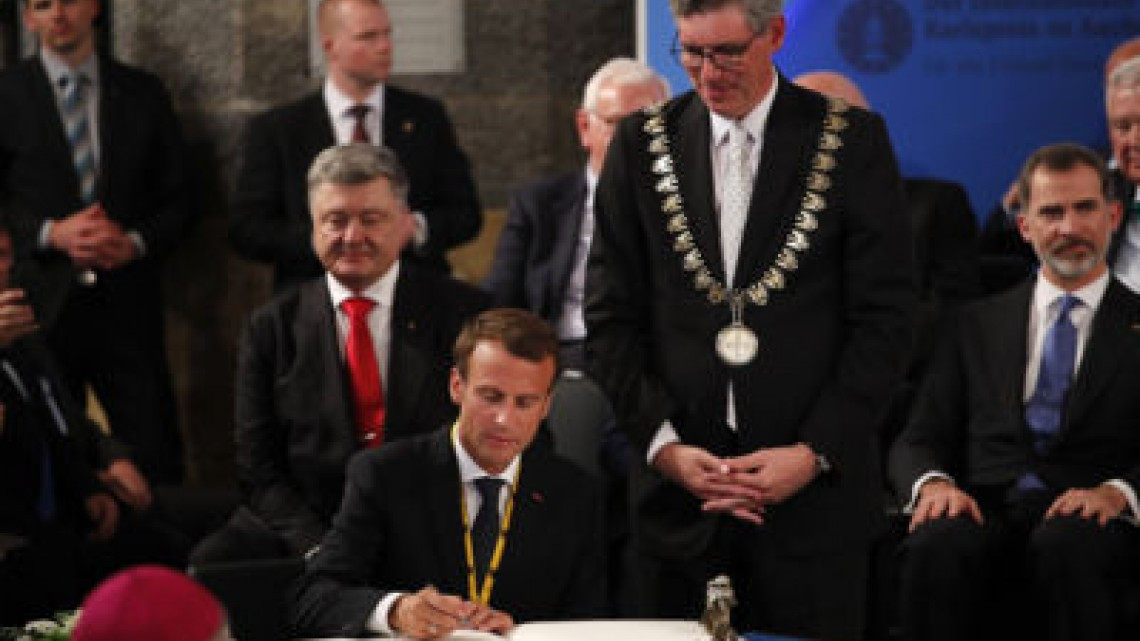 Macron recibe Premio Carlomagno 