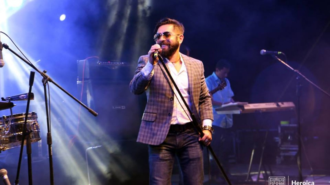 Develan placa de Rigo Tovar en Playa Bagdad