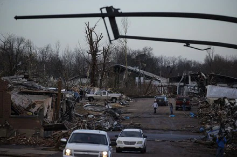 Al menos 50 muertos tras tornados en EU
