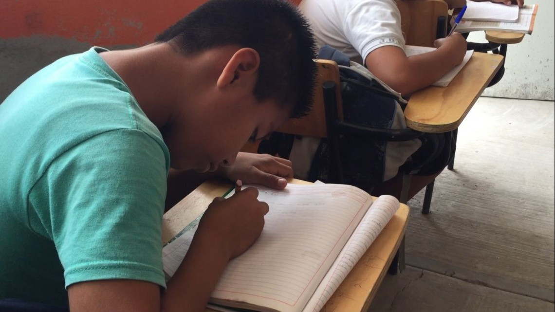 Escuelas primarias con problemas en español y matemáticas