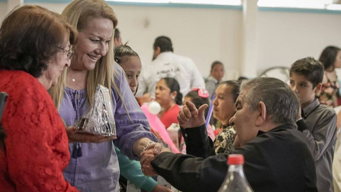 Alcaldesa asiste a Aniversario del SIGBRUSA