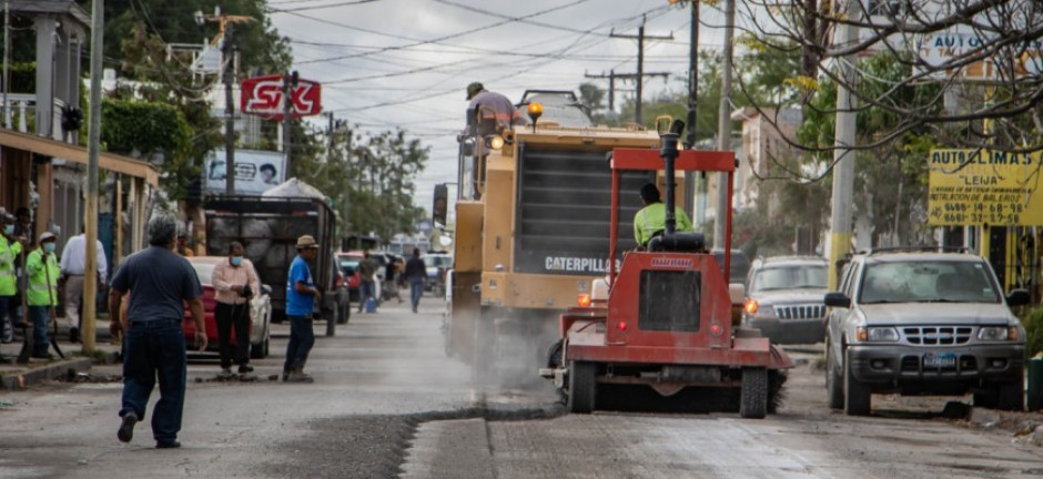 Continúa Gobierno de Matamoros pavimentando accesos