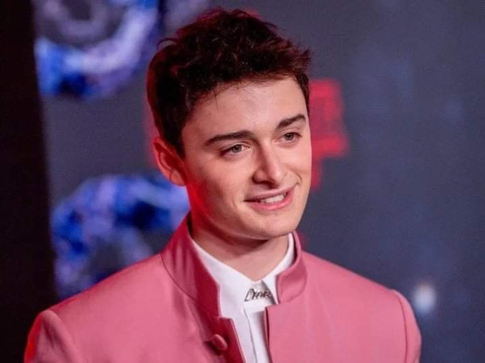 Noah Schnapp se declara abiertamente gay