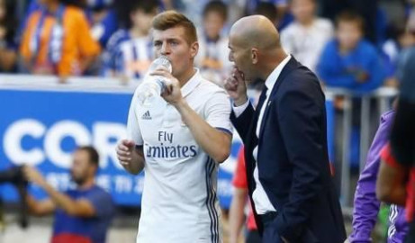 Toni Kroos sufre lesión muscular en glúteo izquierdo