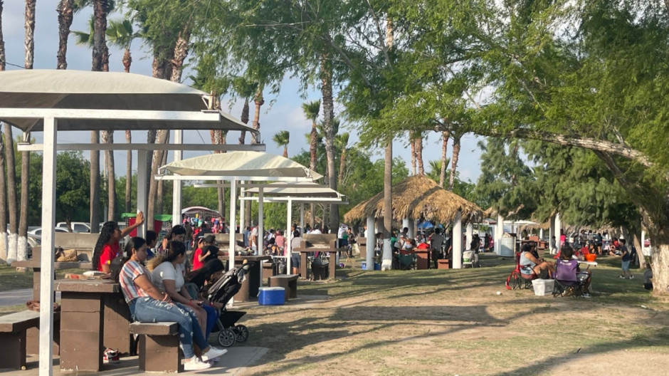 Familias disfrutan vacaciones en La Playita