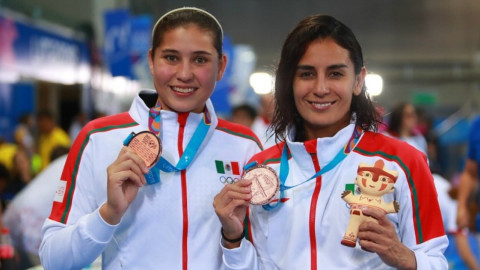 Paola Espinosa y Dolores Hernández obtienen bronce en clavados de trampolín