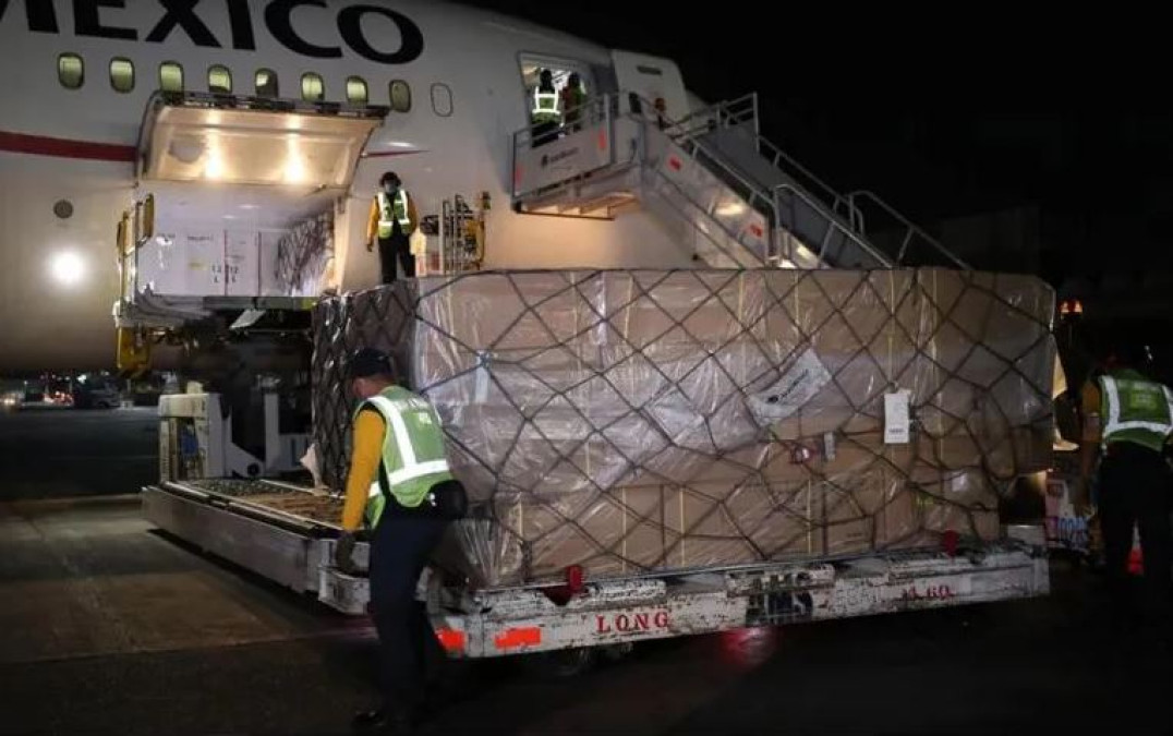 Llega a México octavo avión con insumos médicos 