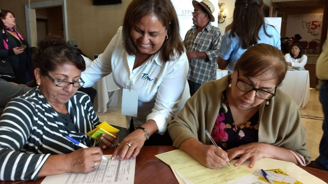 Asisten 326 a 5a Feria Nacional de Empleo para personas vulnerables