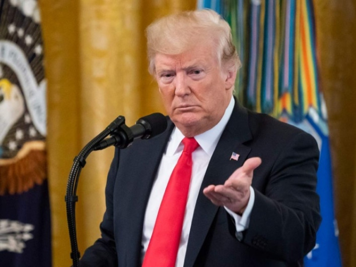 Si soy sometido a juicio, los mercados se hundirían: Trump