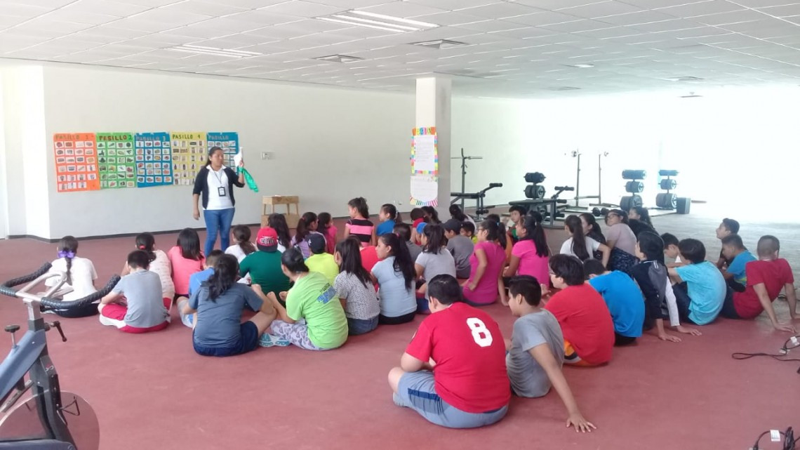 Disfrutan niños campamento 'Verano Saludable 2018'