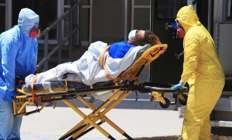 Advierten sobre posible llegada de la tercera ola de COVID-19 a México 