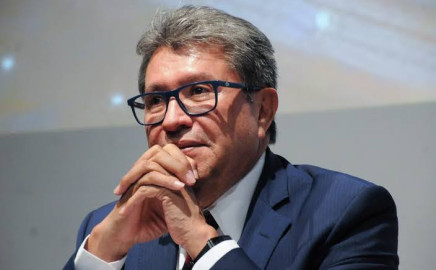 Ricardo Monreal confirma diálogo con dirigentes de Va por México