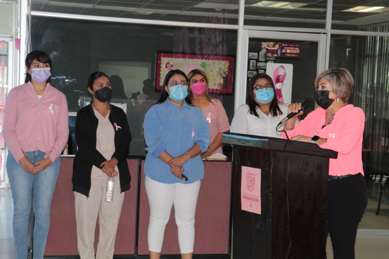 Presenta Gobierno de Matamoros conferencia “Tócate para que no te toque” para prevenir el cáncer de mama