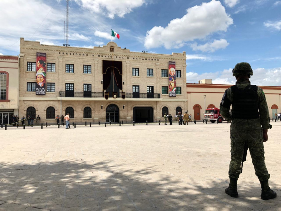 Evacuan Presidencia por supuesta amenaza de bomba 