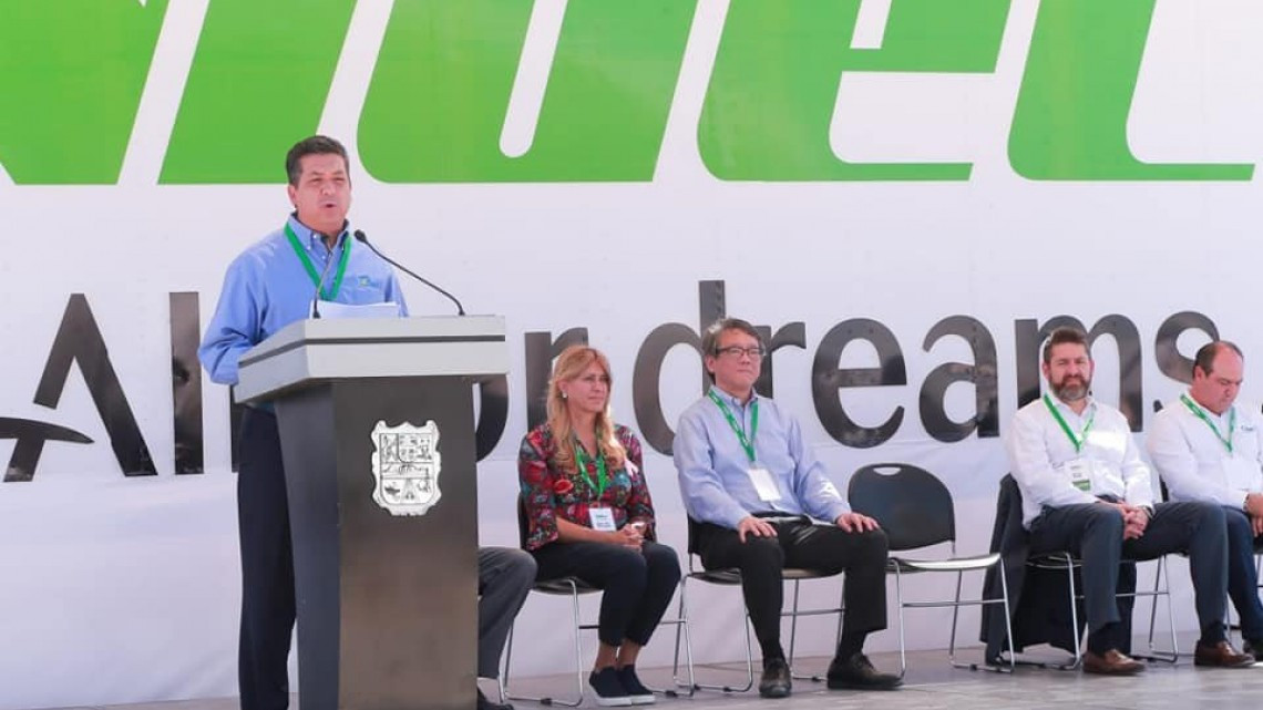 La mejor manera de combatir la pobreza, es generando riqueza: FGCDV