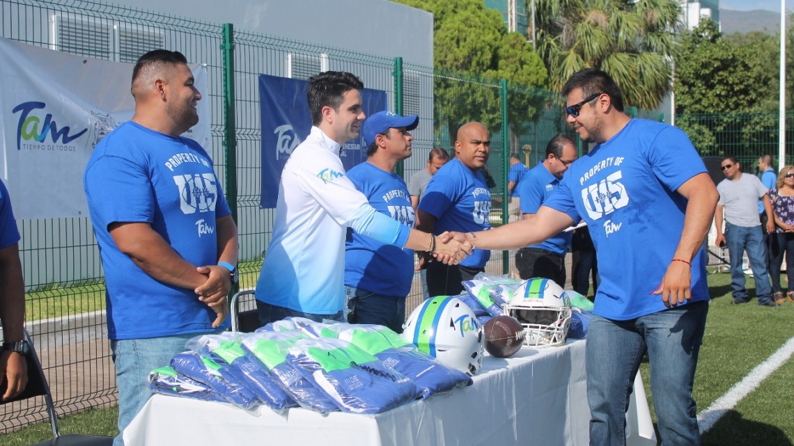 Recibe Seleccion Tam U15 uniformes previo al Campeonato Nacional de Chihuahua