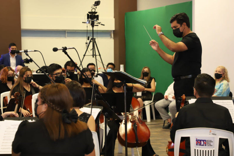 Educan con música a jóvenes 