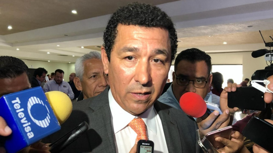 Busca alcalde administrar puentes internacionales 