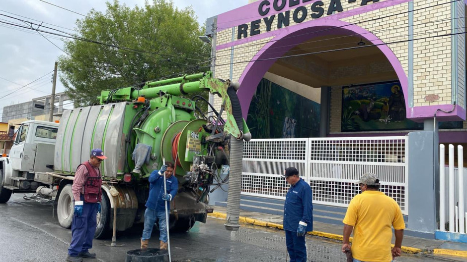 Realizó COMAPA desazolve sanitario en Col. Del Valle