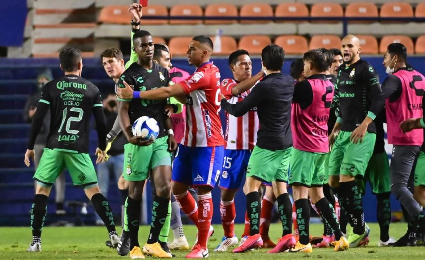 Liga Mx investigará supuesto caso de racismo en contra de Félix Torres