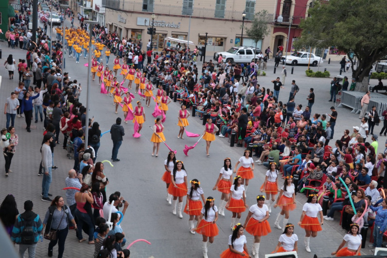 Invita Patronato del FIO a homenaje al escritor Elmer Mendoza y a presentación de Bobby Pulido