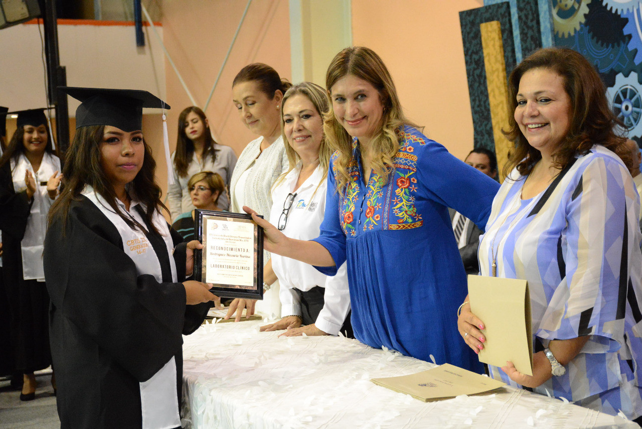 Aporta CBTIS 276 su Quinta Generación de egresados