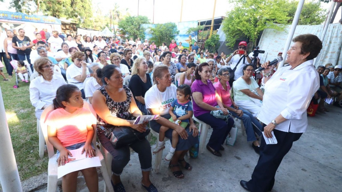 Auténtico respaldo de la gente recibe Magdalena Peraza 