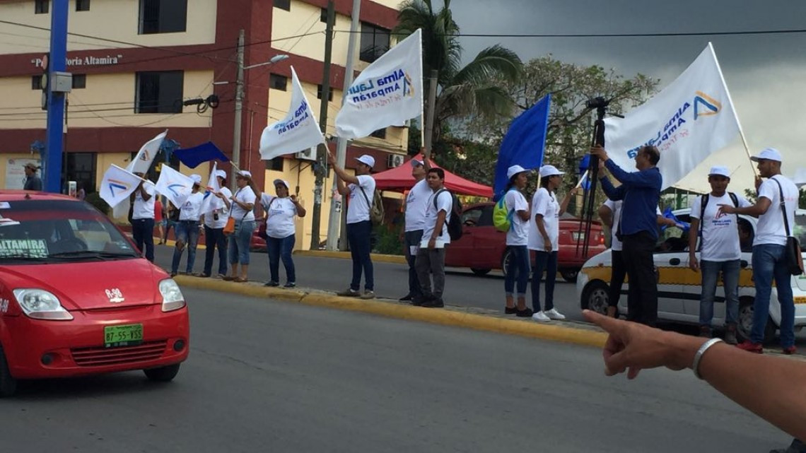 Alma Laura Amparan, inicia campaña en busca de la reelección