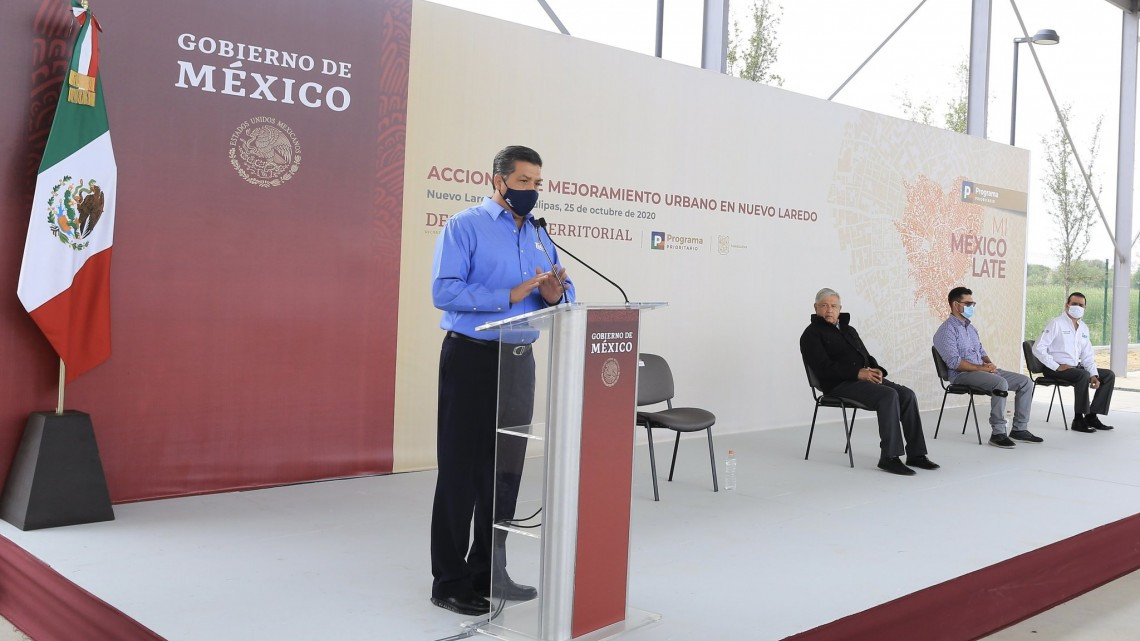 Inaugura AMLO Centro Deportivo en Nuevo Laredo 