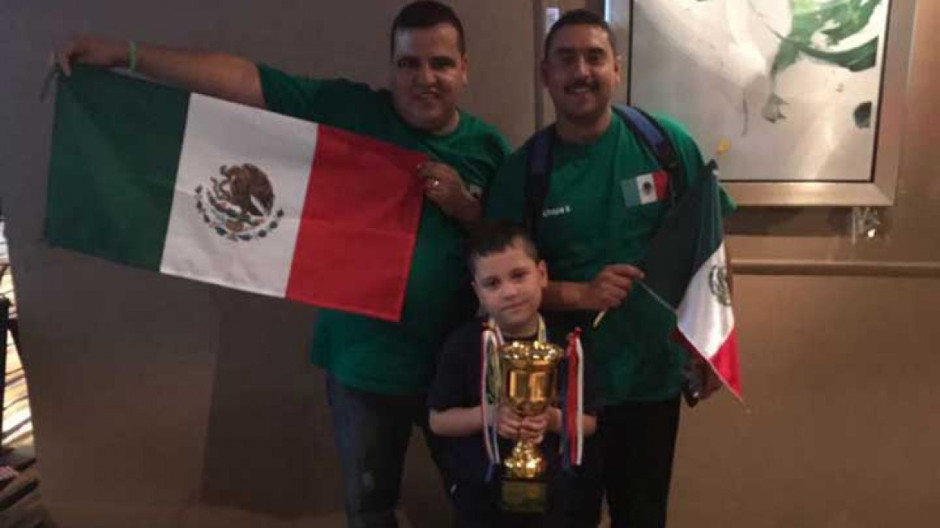 "Niño genio" aconseja a otros de su edad estudiar matemáticas