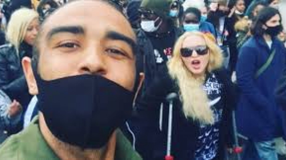 Madonna se une a protestas de Black Lives Matter en Londres 