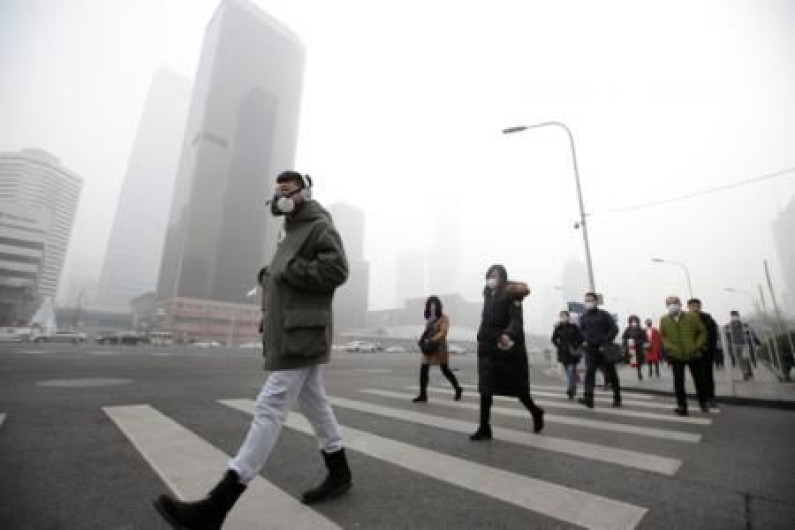 Empresas chinas ofrecen aire envasado ante la contaminación